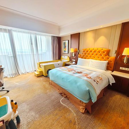 Отель Doubletree By Hilton Ningbo - Chunxiao Экстерьер фото