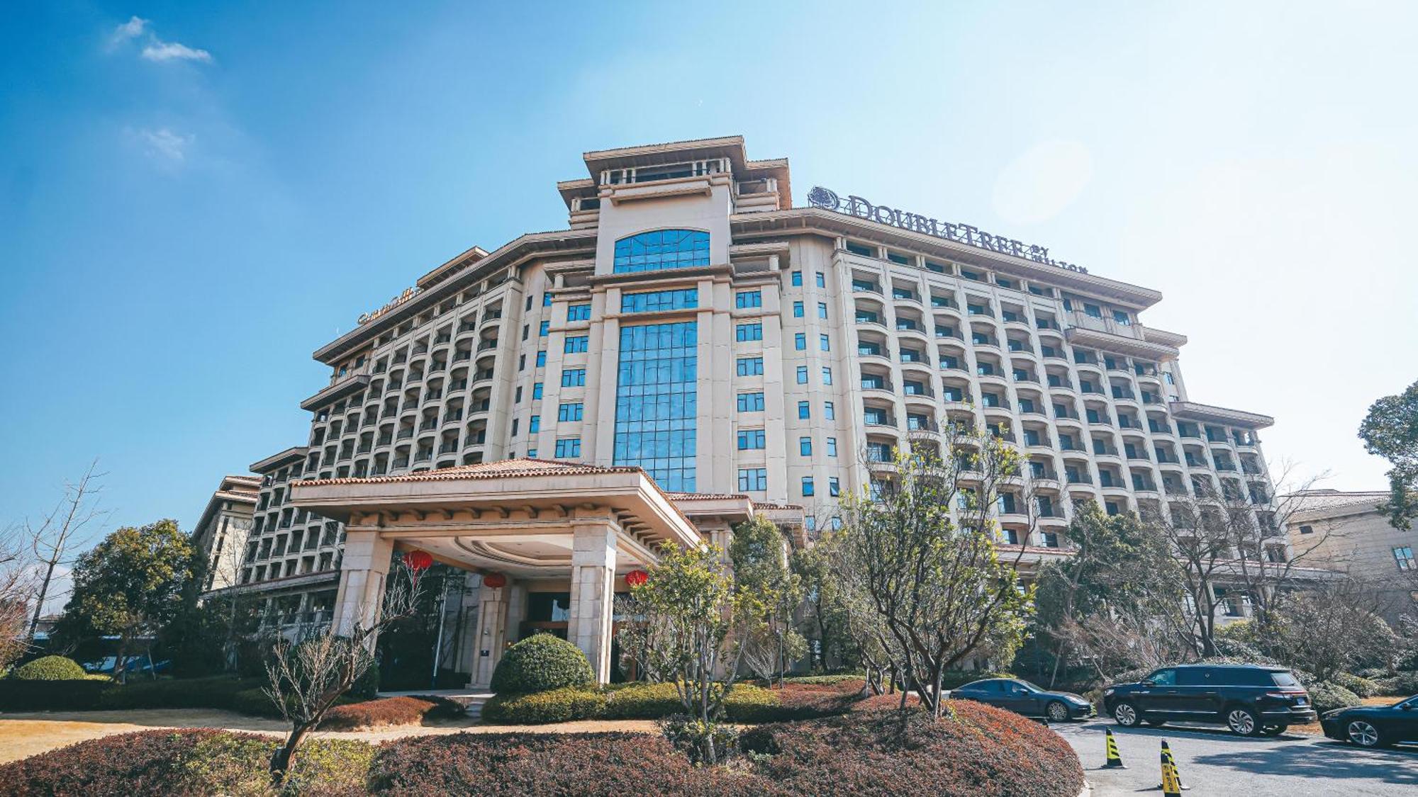 Отель Doubletree By Hilton Ningbo - Chunxiao Экстерьер фото